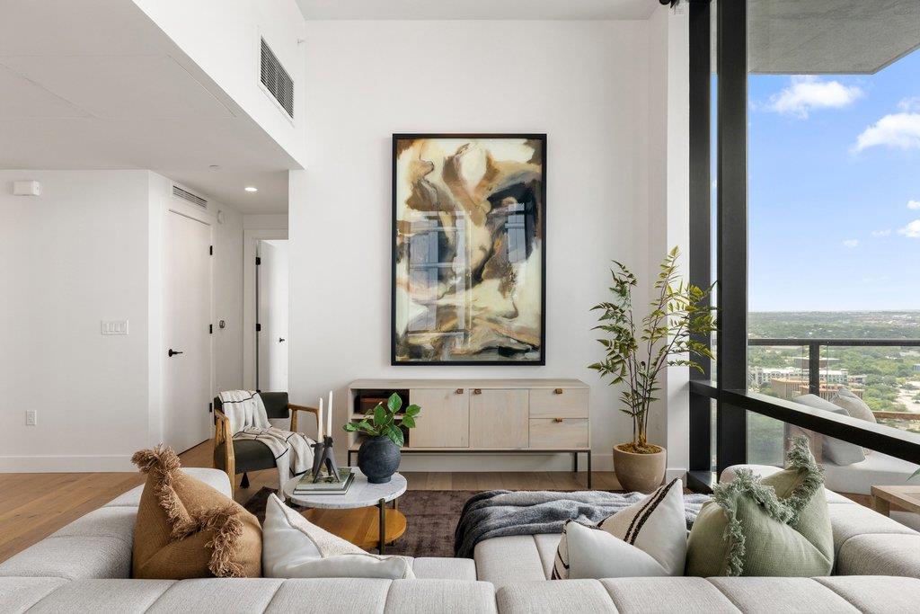 70 Rainey Street Austin TX 78701