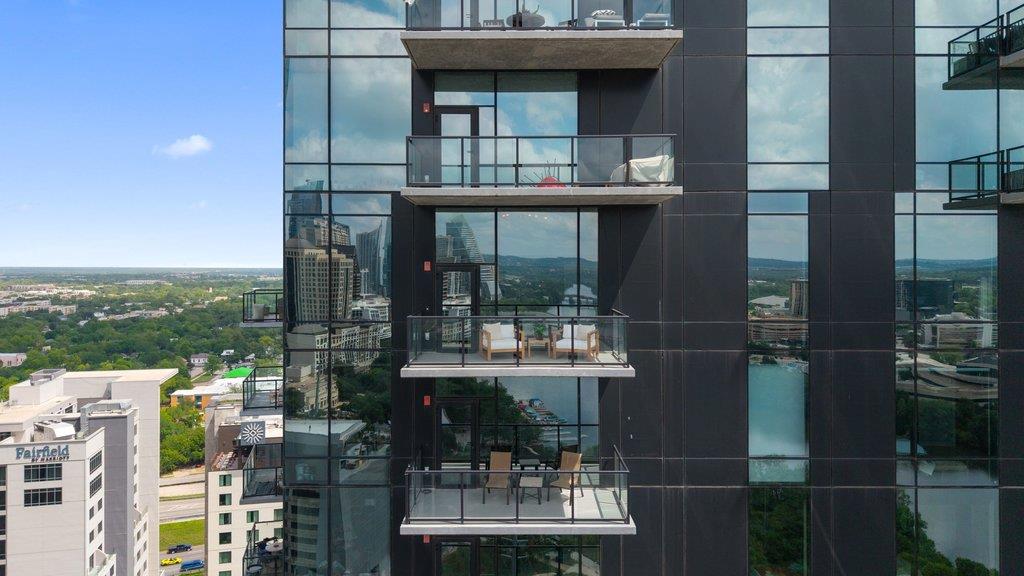 70 Rainey Street Austin TX 78701