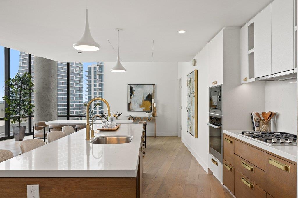 70 Rainey Street Austin TX 78701