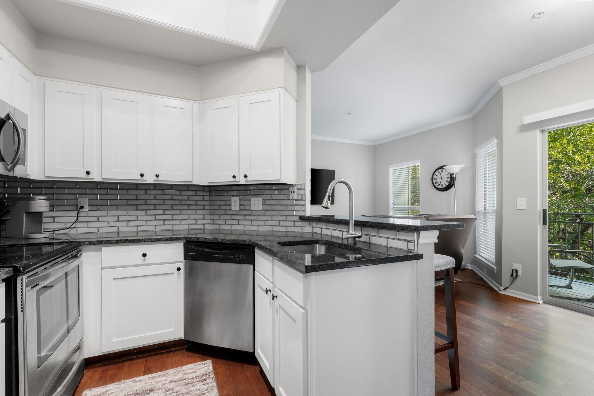 6000 Shepherd Mountain Cove Austin TX 78730