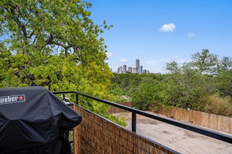 1514 Parker Lane Austin TX 78741