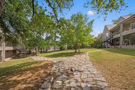 1514 Parker Lane Austin TX 78741