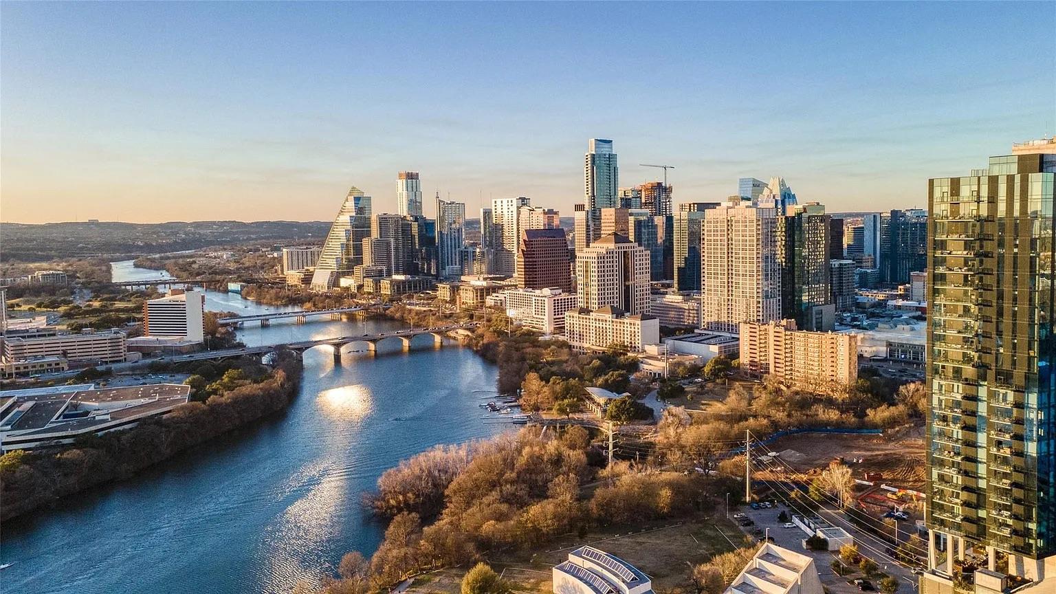 48 East Avenue Austin TX 78701