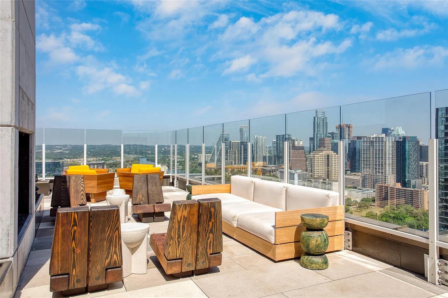 48 East Avenue Austin TX 78701