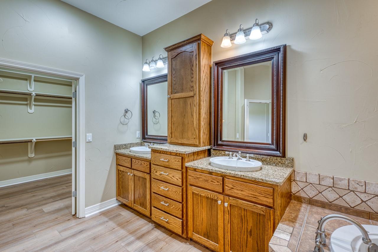 129 Hi Valley Trail Horseshoe Bay TX 78657