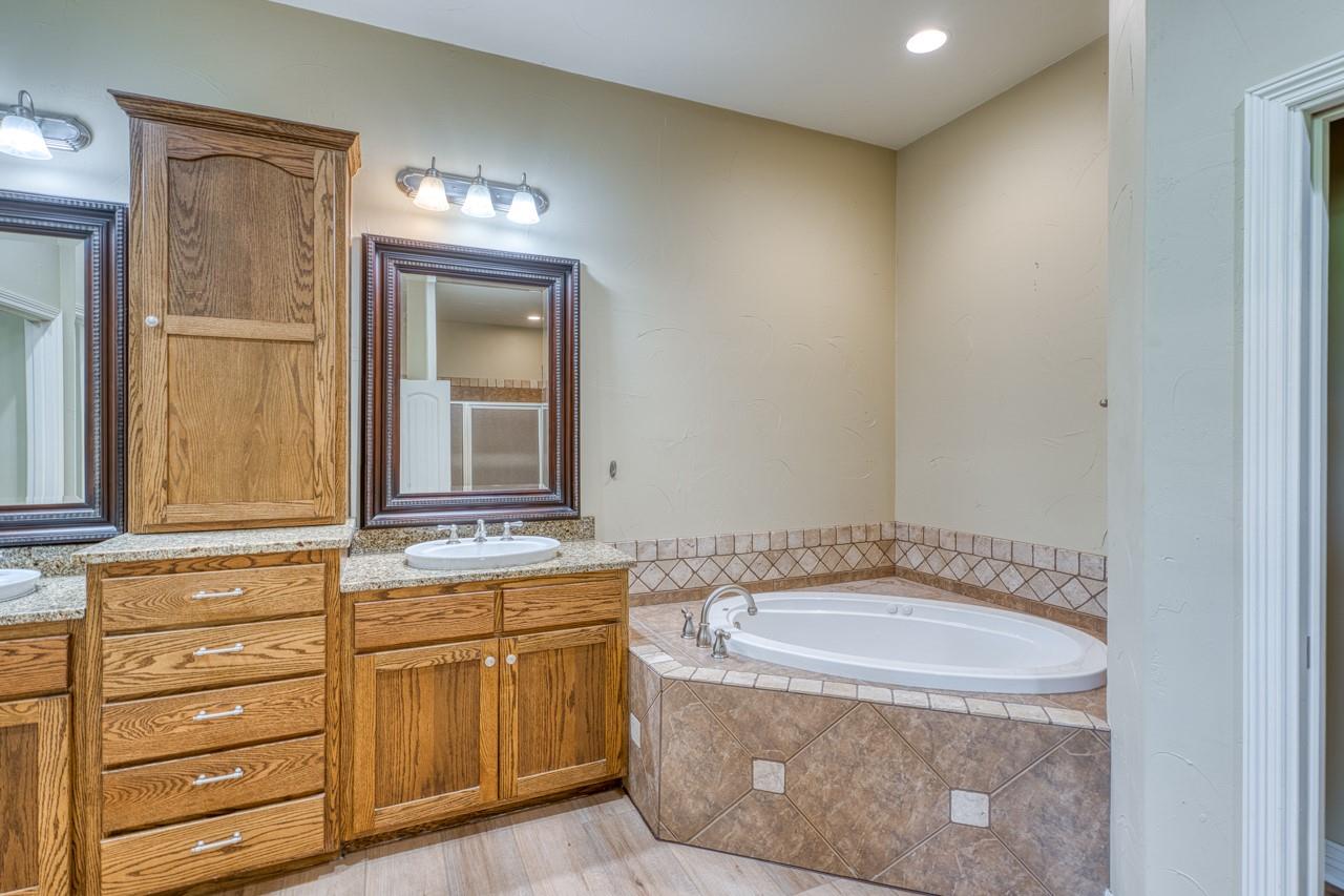 129 Hi Valley Trail Horseshoe Bay TX 78657