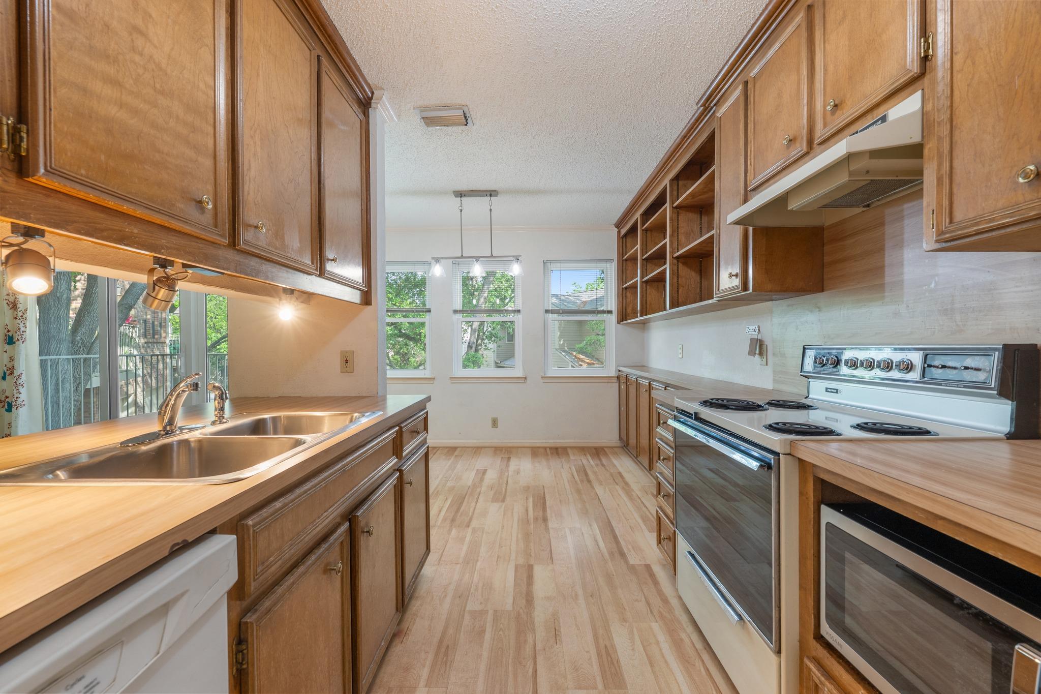3845 Ranch Road 2222 Austin TX 78731