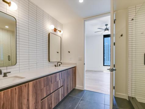84 East Avenue Austin TX 78701