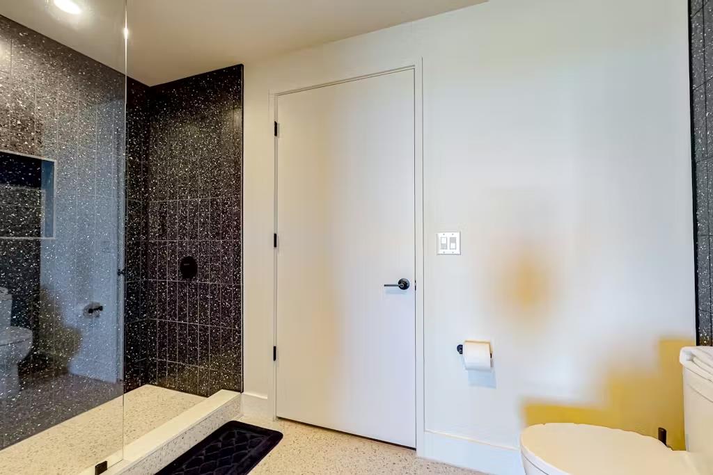 48 East Avenue Austin TX 78701