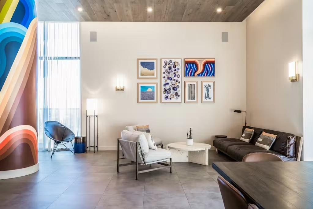 48 East Avenue Austin TX 78701
