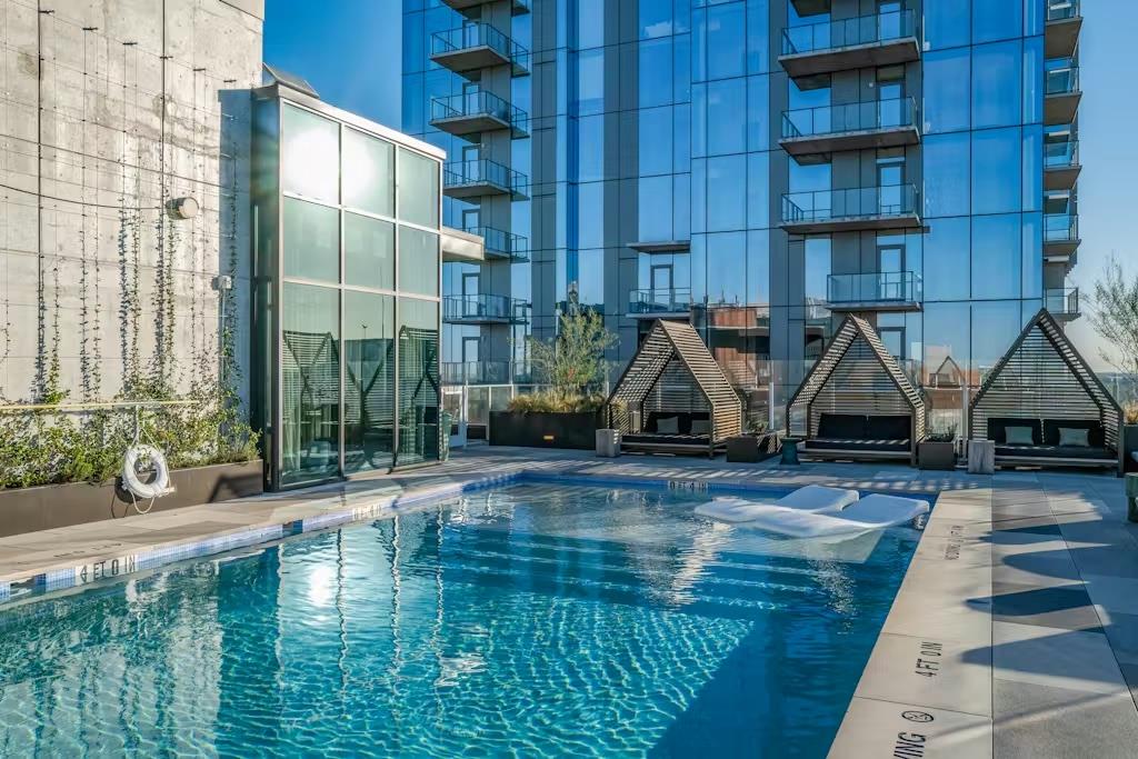 48 East Avenue Austin TX 78701