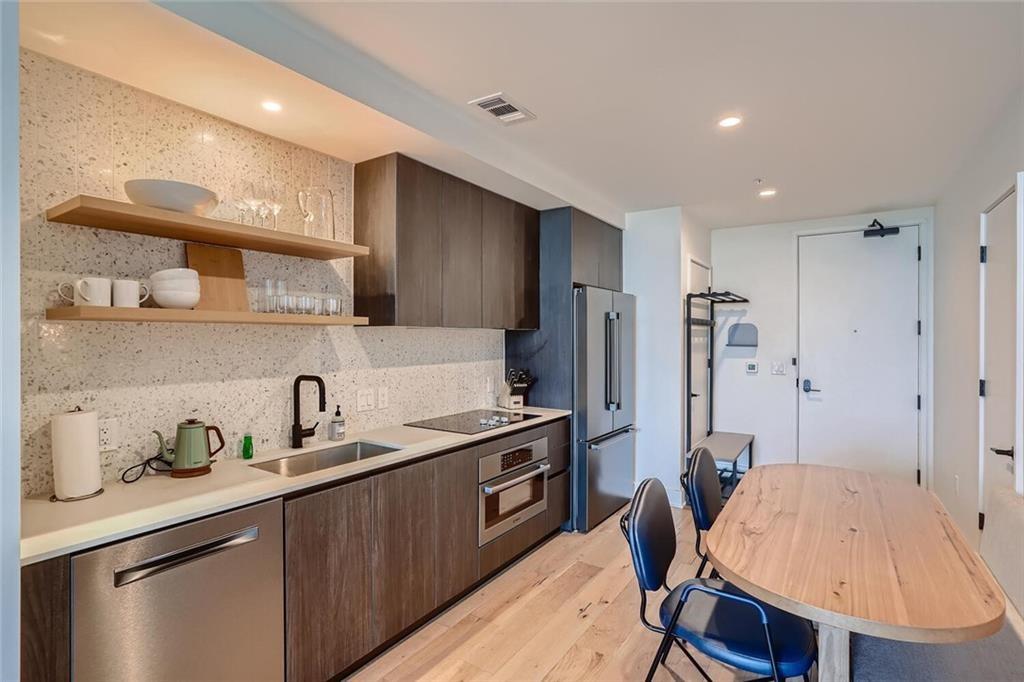 48 East Avenue Austin TX 78701