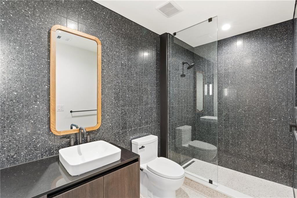 48 East Avenue Austin TX 78701