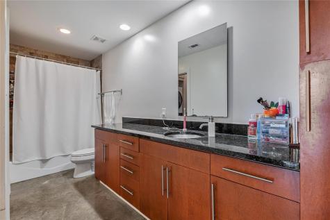 2124 E 6th Street Austin TX 78702