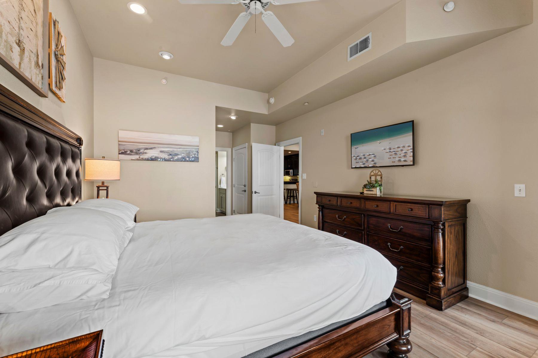 1001 The Cape Road Horseshoe Bay TX 78657