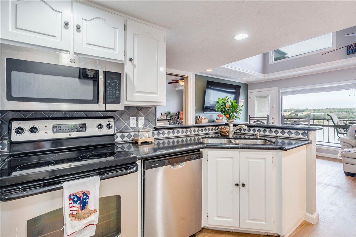 1601 Judy Lynn Drive Spicewood TX 78669