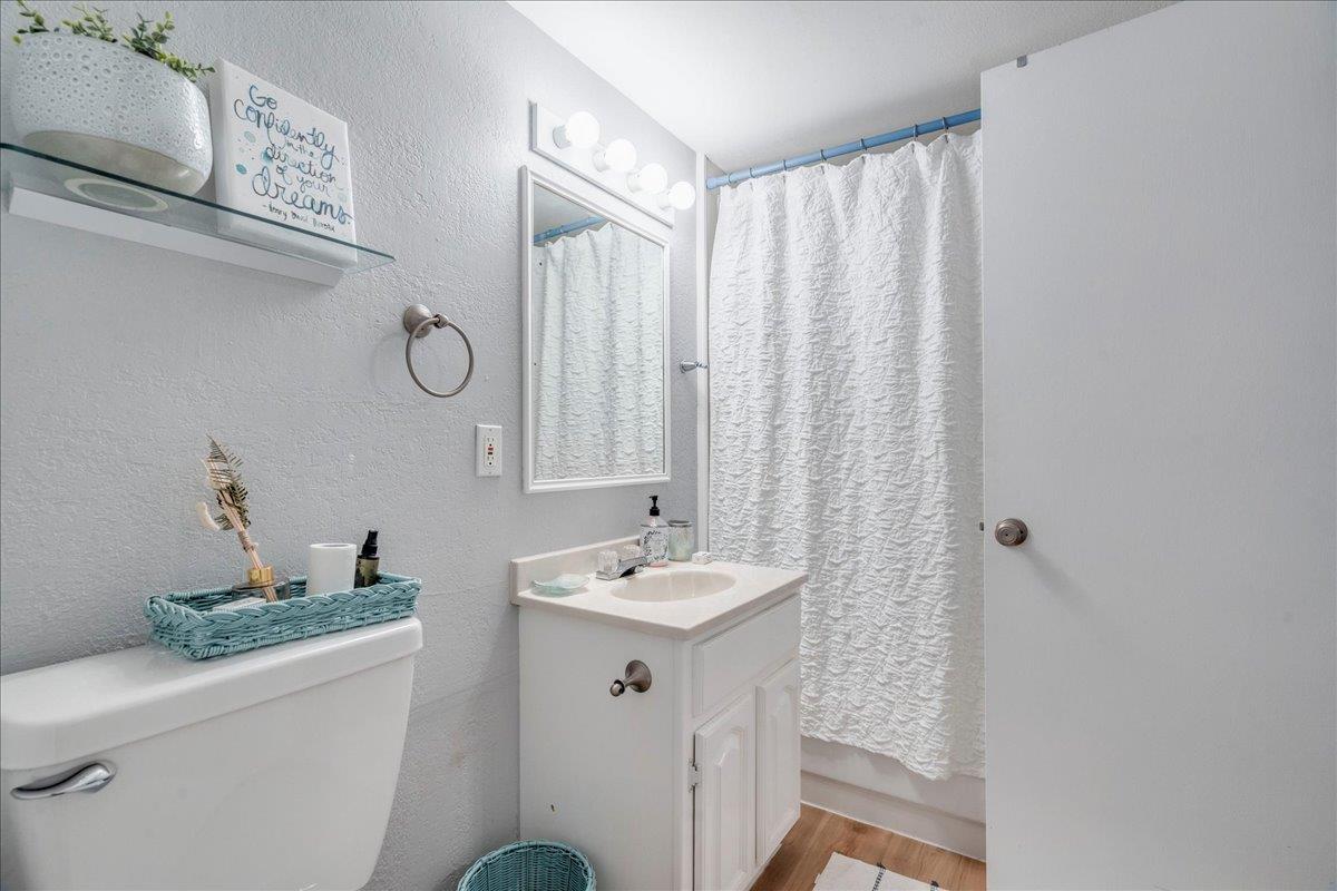 1601 Judy Lynn Drive Spicewood TX 78669