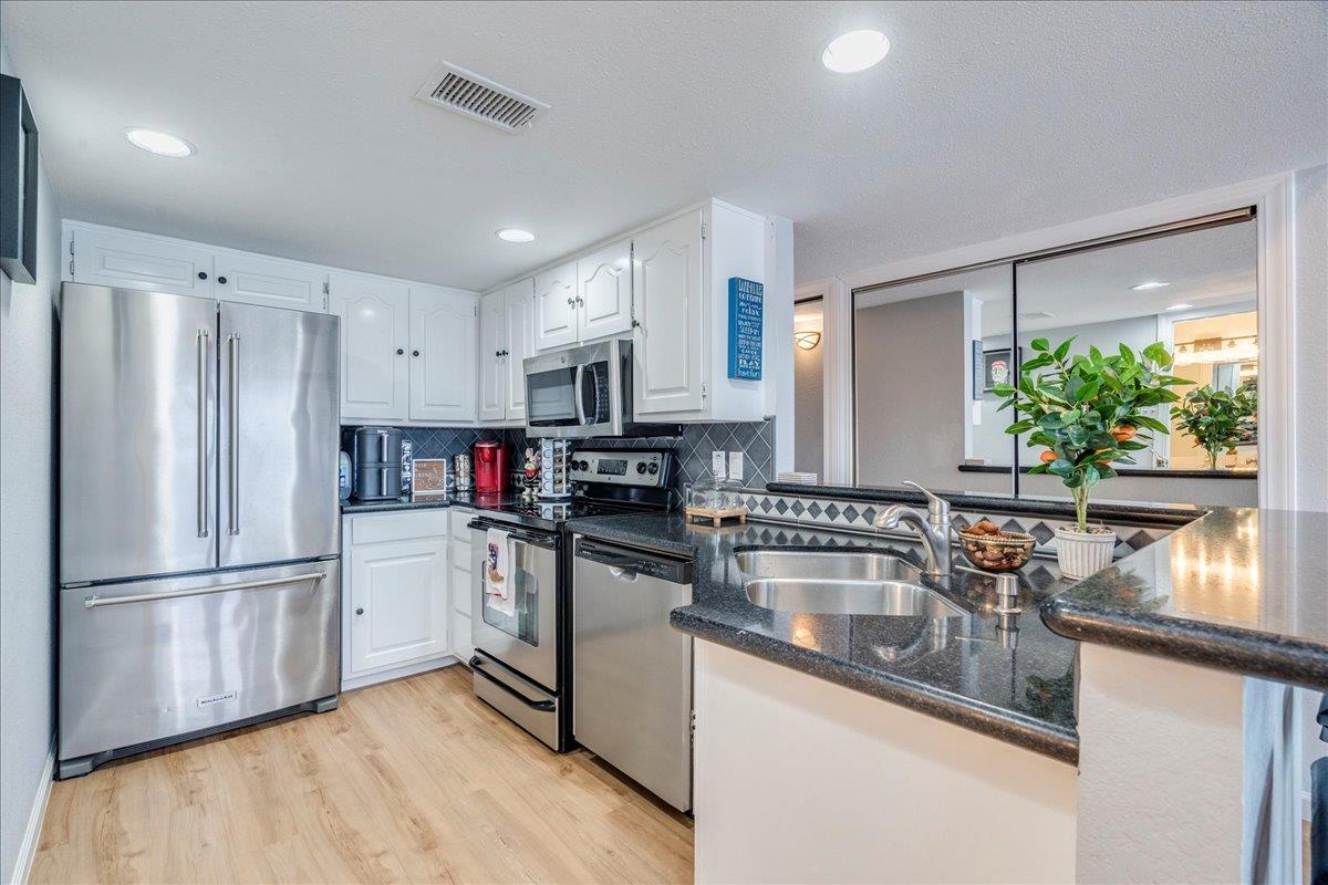 1601 Judy Lynn Drive Spicewood TX 78669