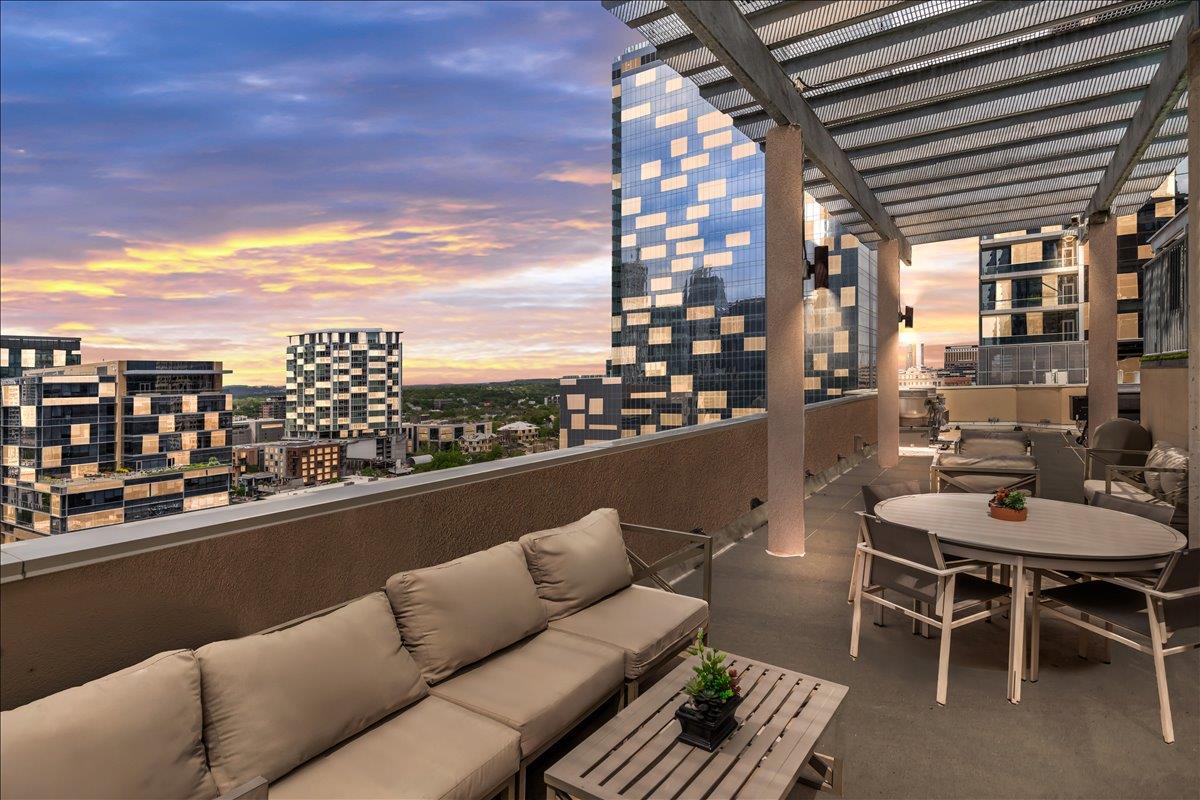 311 W 5th Street Austin TX 78701