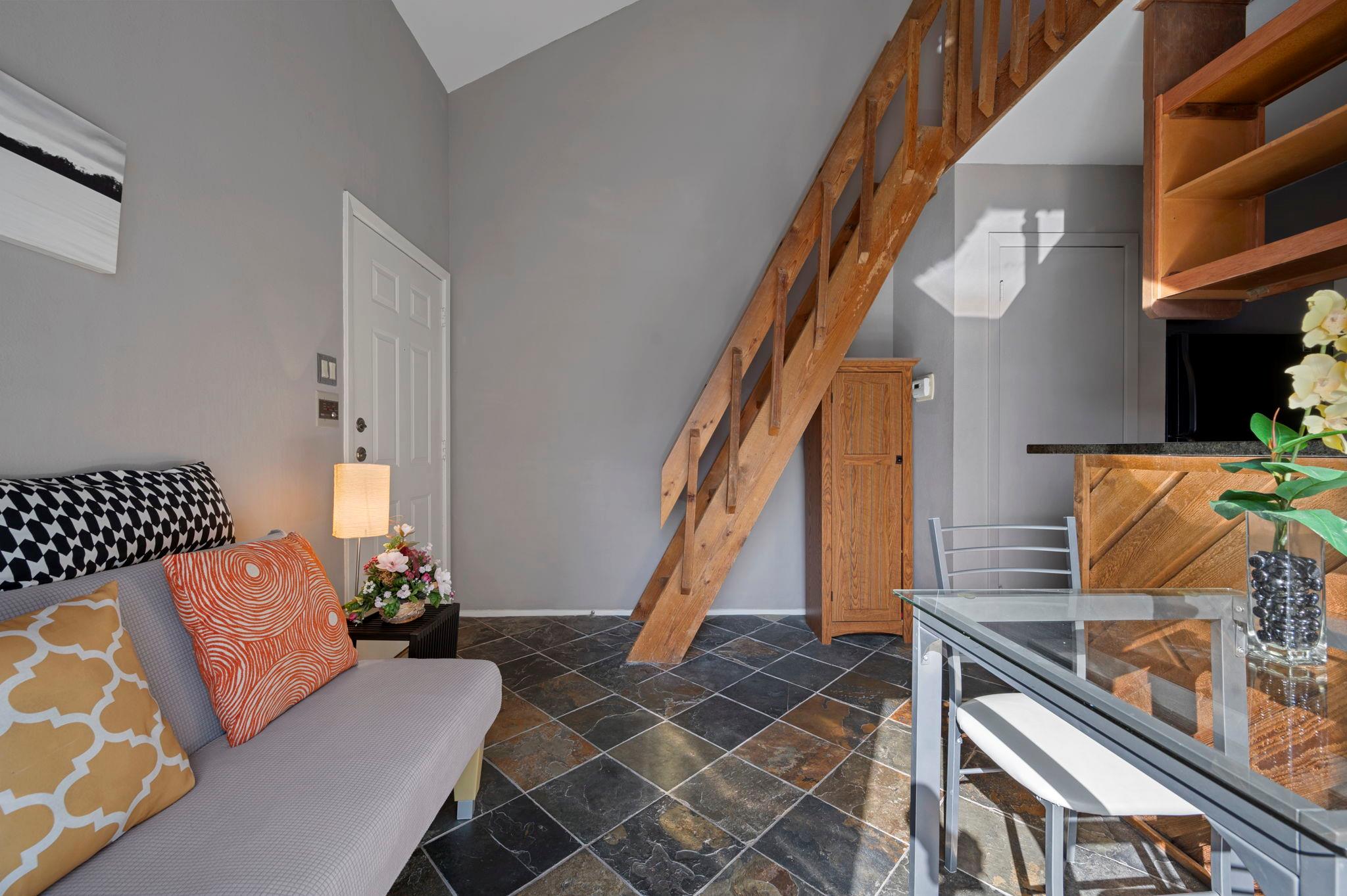 2210 Pearl Street Austin TX 78705