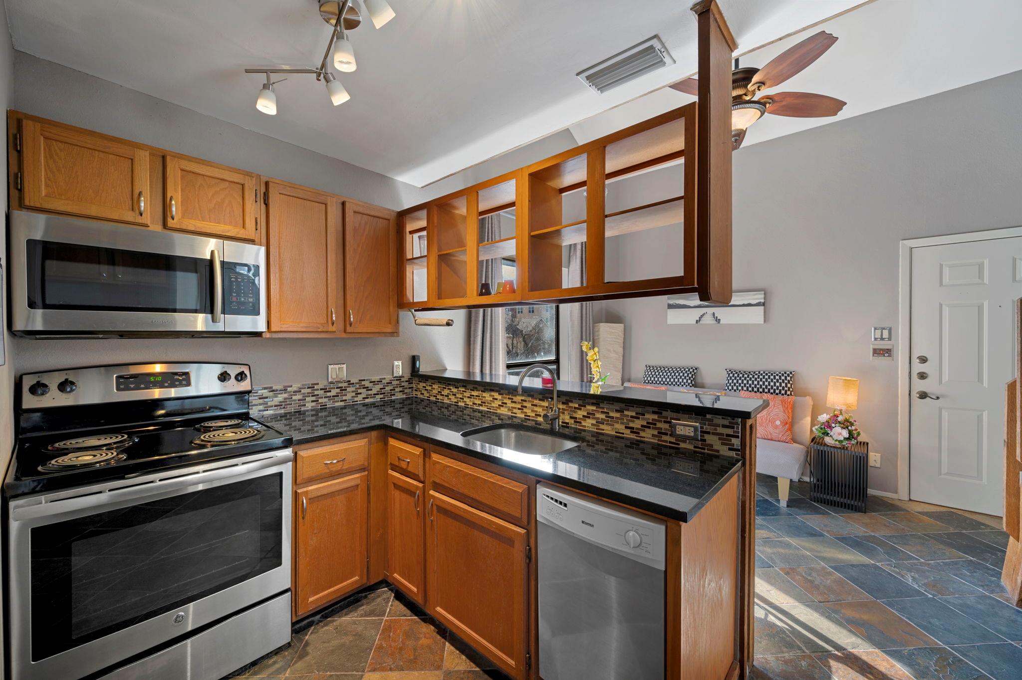 2210 Pearl Street Austin TX 78705