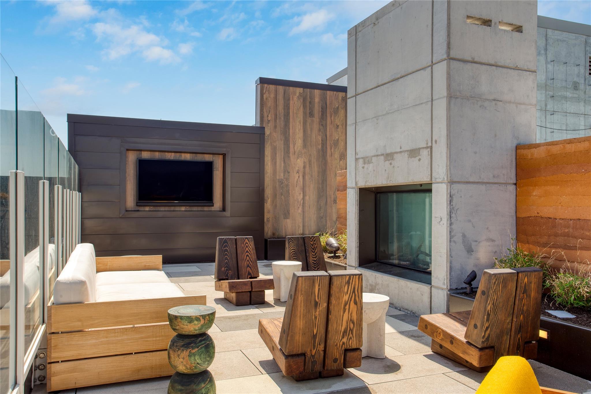 48 East Avenue Austin TX 78701
