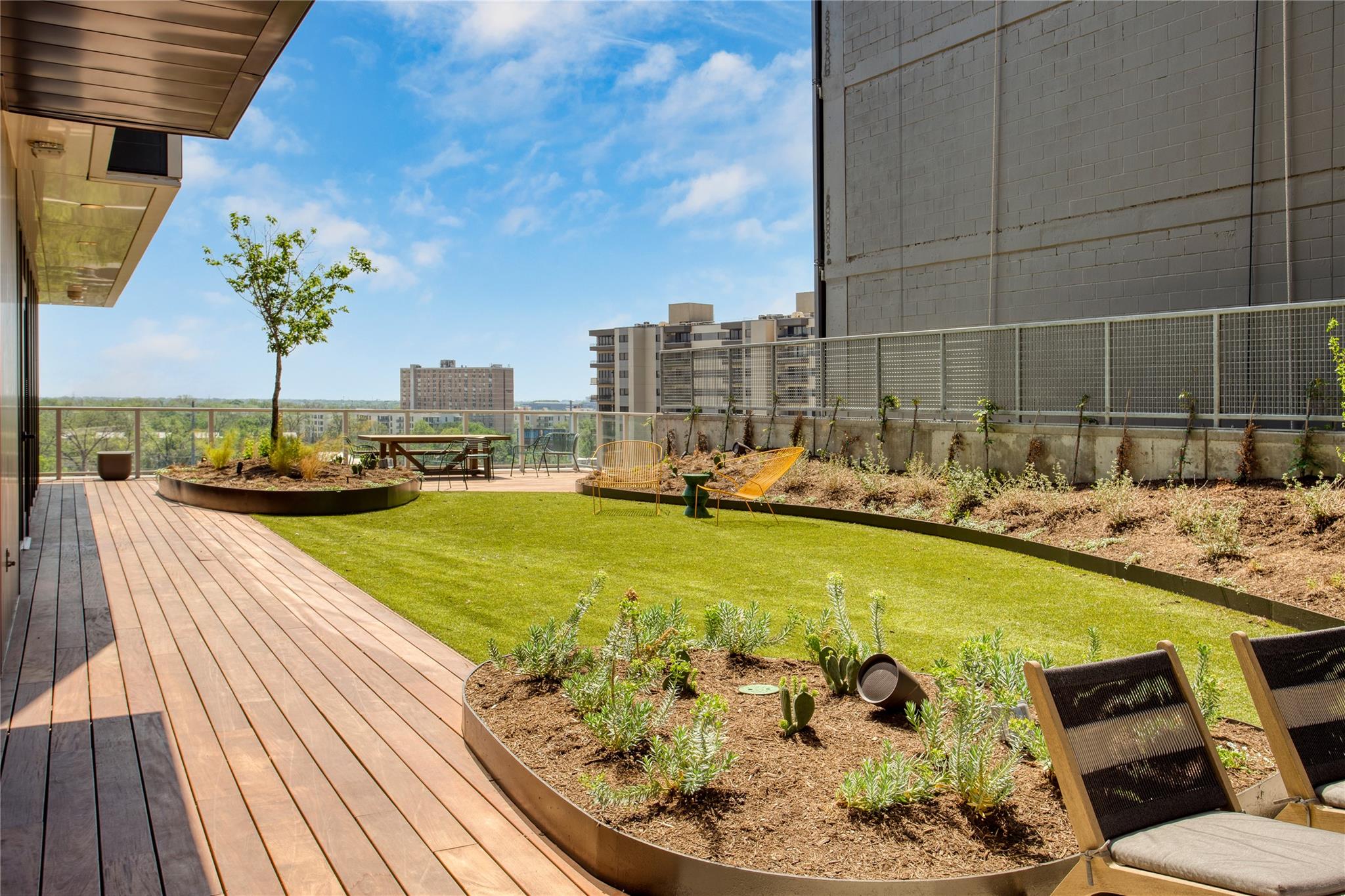 48 East Avenue Austin TX 78701