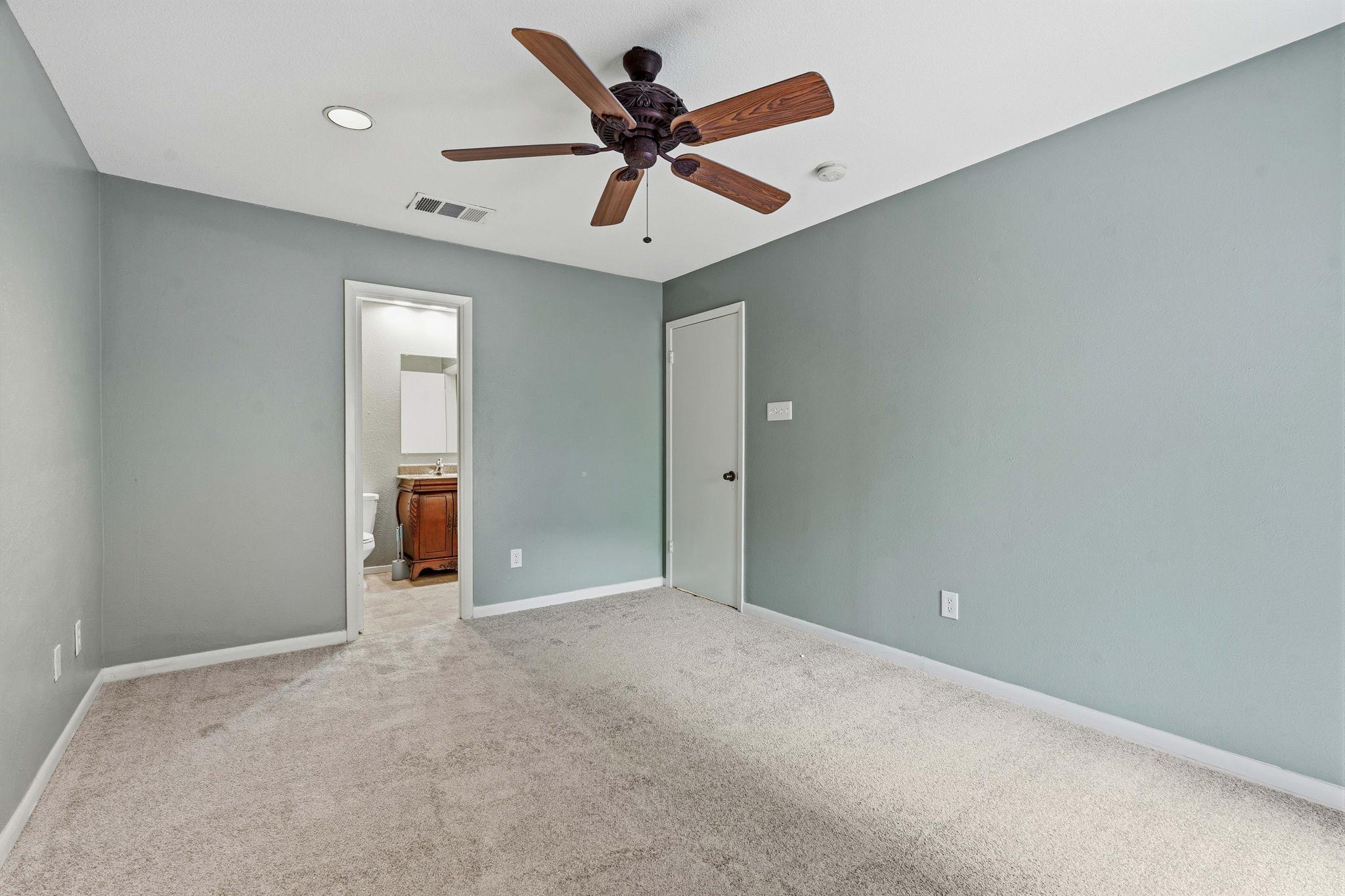 1748 Ohlen Road Austin TX 78757