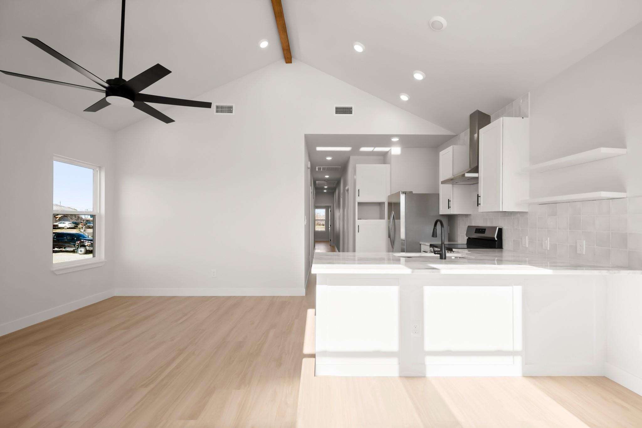 306 S Avenue P Avenue Marble Falls TX 78654
