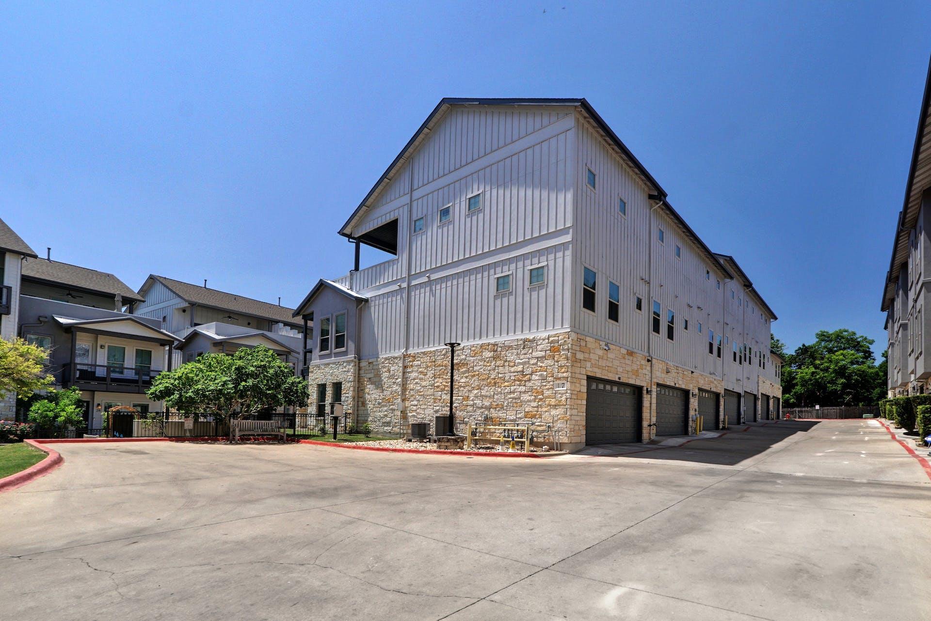 2520 Bluebonnet Lane Austin TX 78704