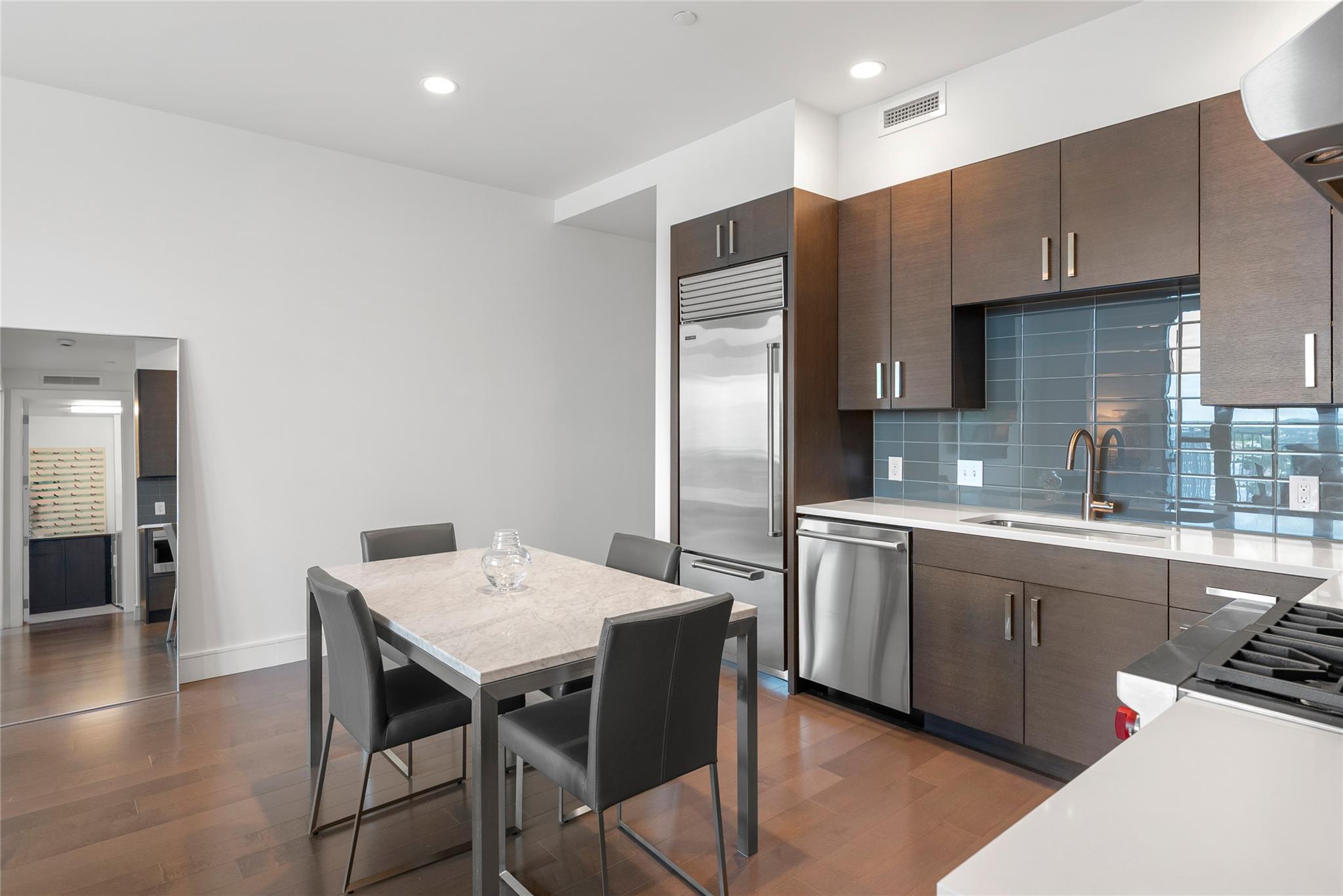 222 West Avenue Austin TX 78701