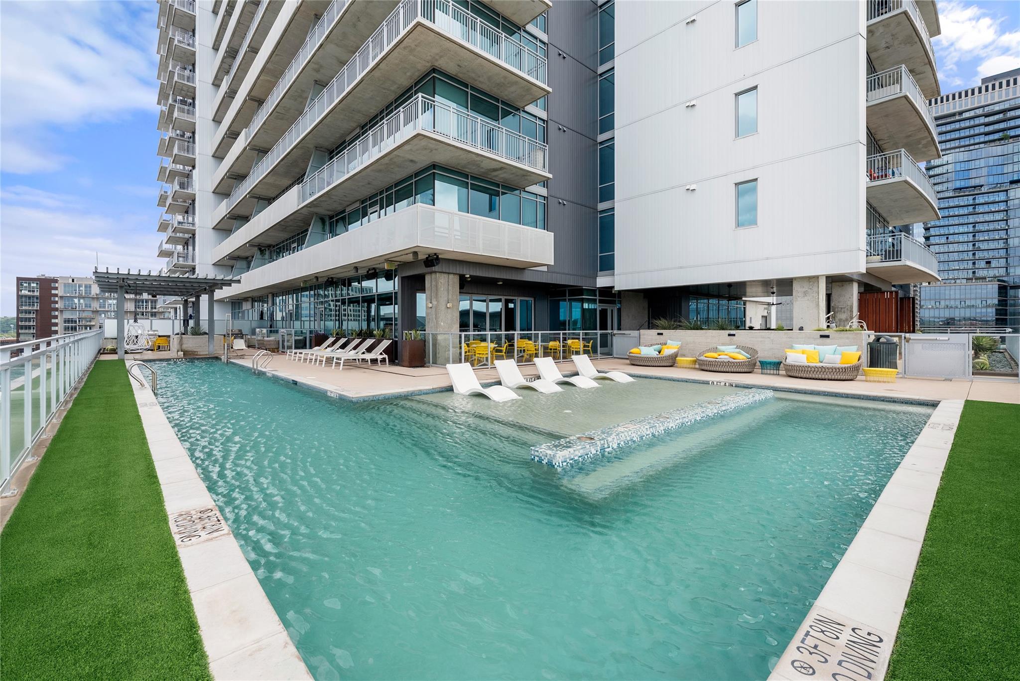 222 West Avenue Austin TX 78701
