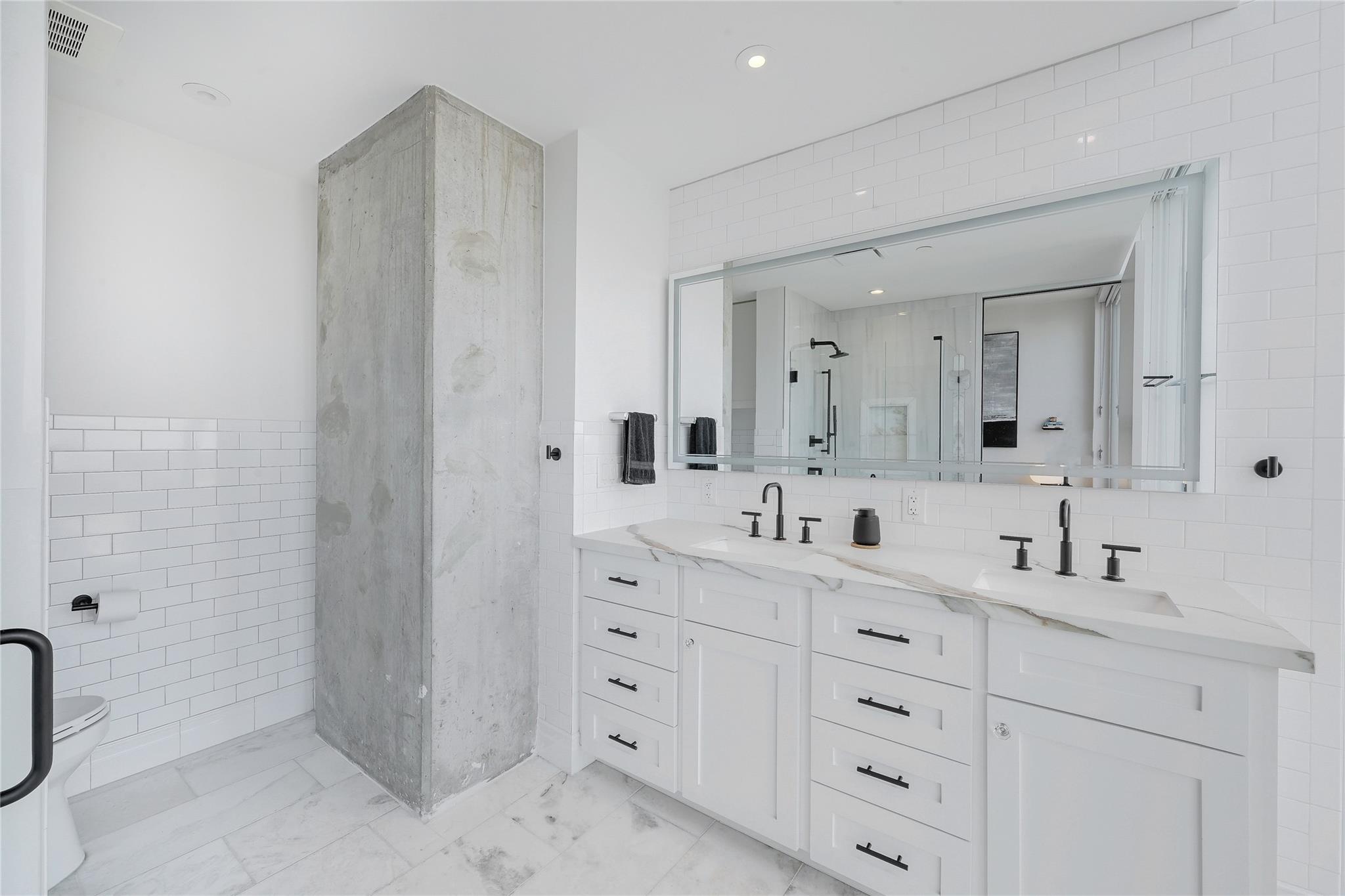 301 West Avenue Austin TX 78701