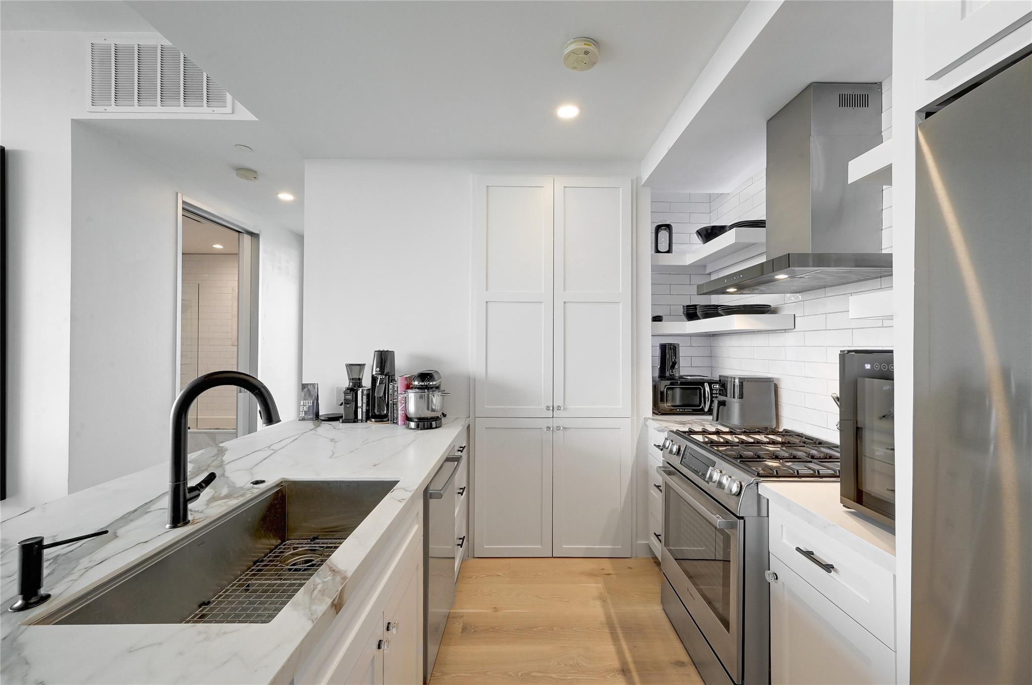 301 West Avenue Austin TX 78701