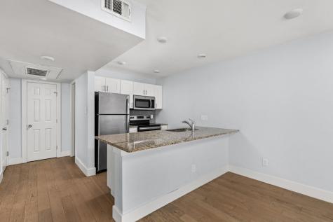909 Reinli Street Austin TX 78751