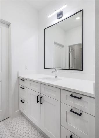 908 Poplar Street Austin TX 78705