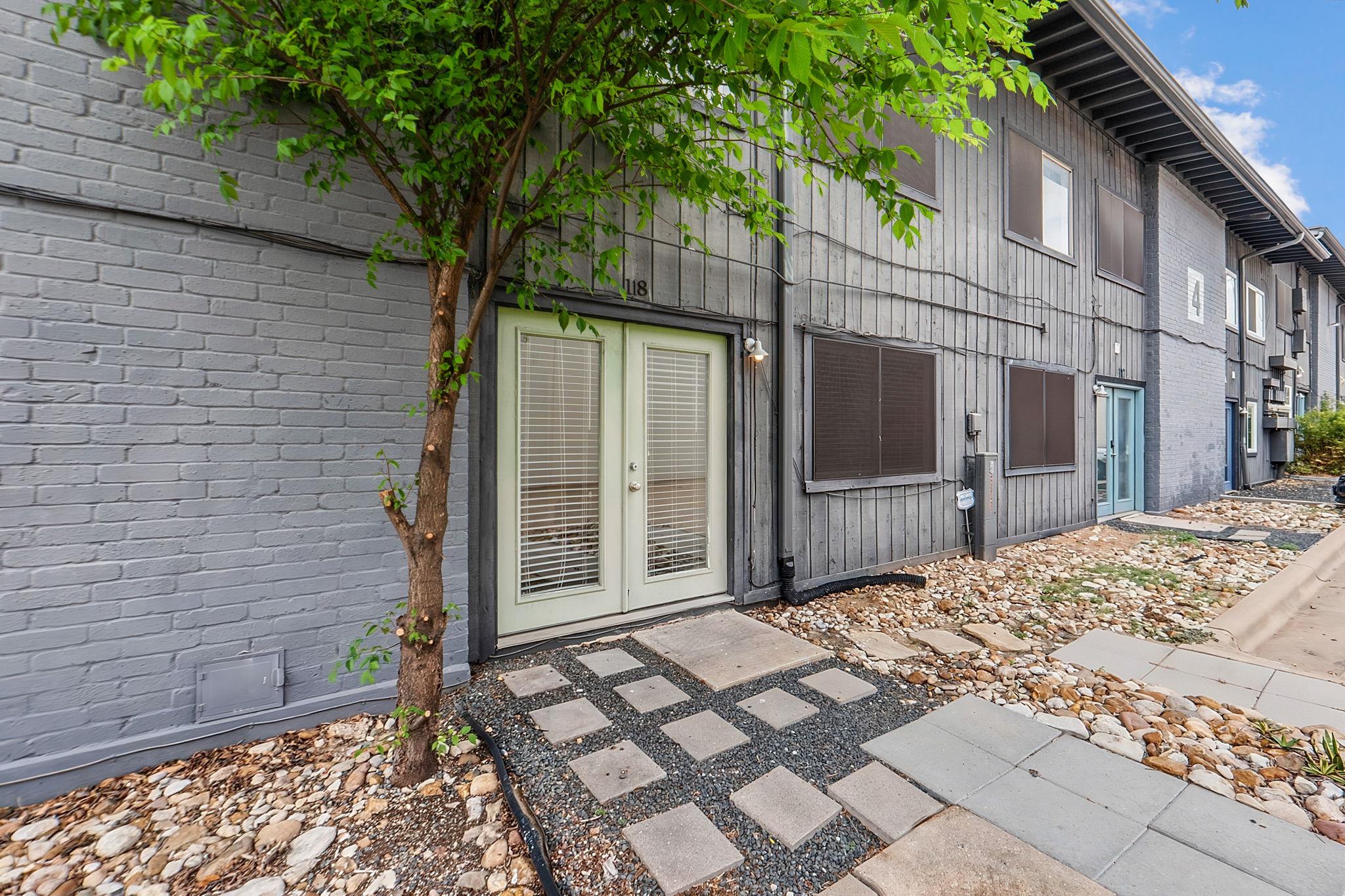909 Reinli Street Austin TX 78751