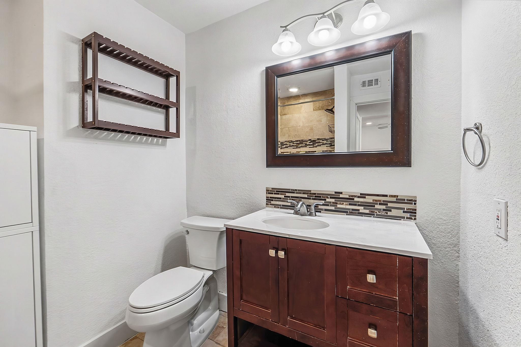 909 Reinli Street Austin TX 78751