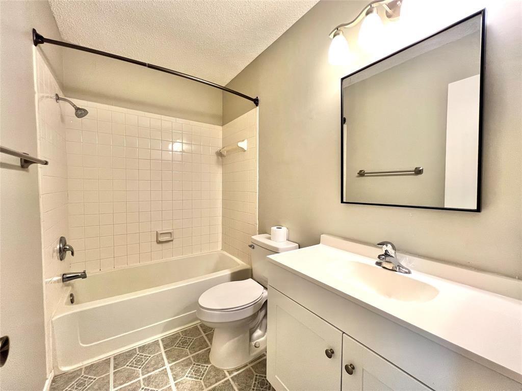 11901 Swearingen Drive Austin TX 78758