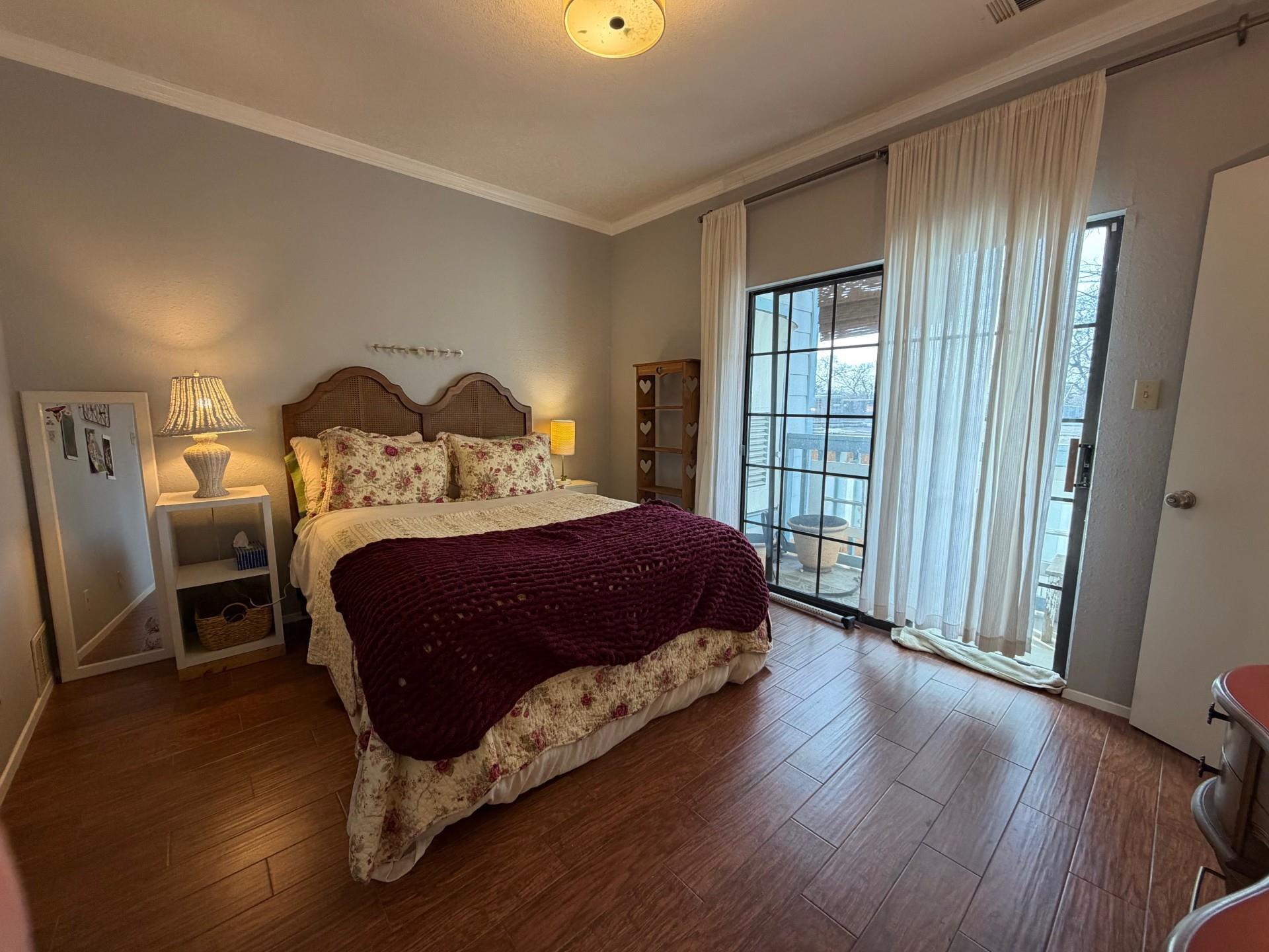 303 W 35th Street Austin TX 78705