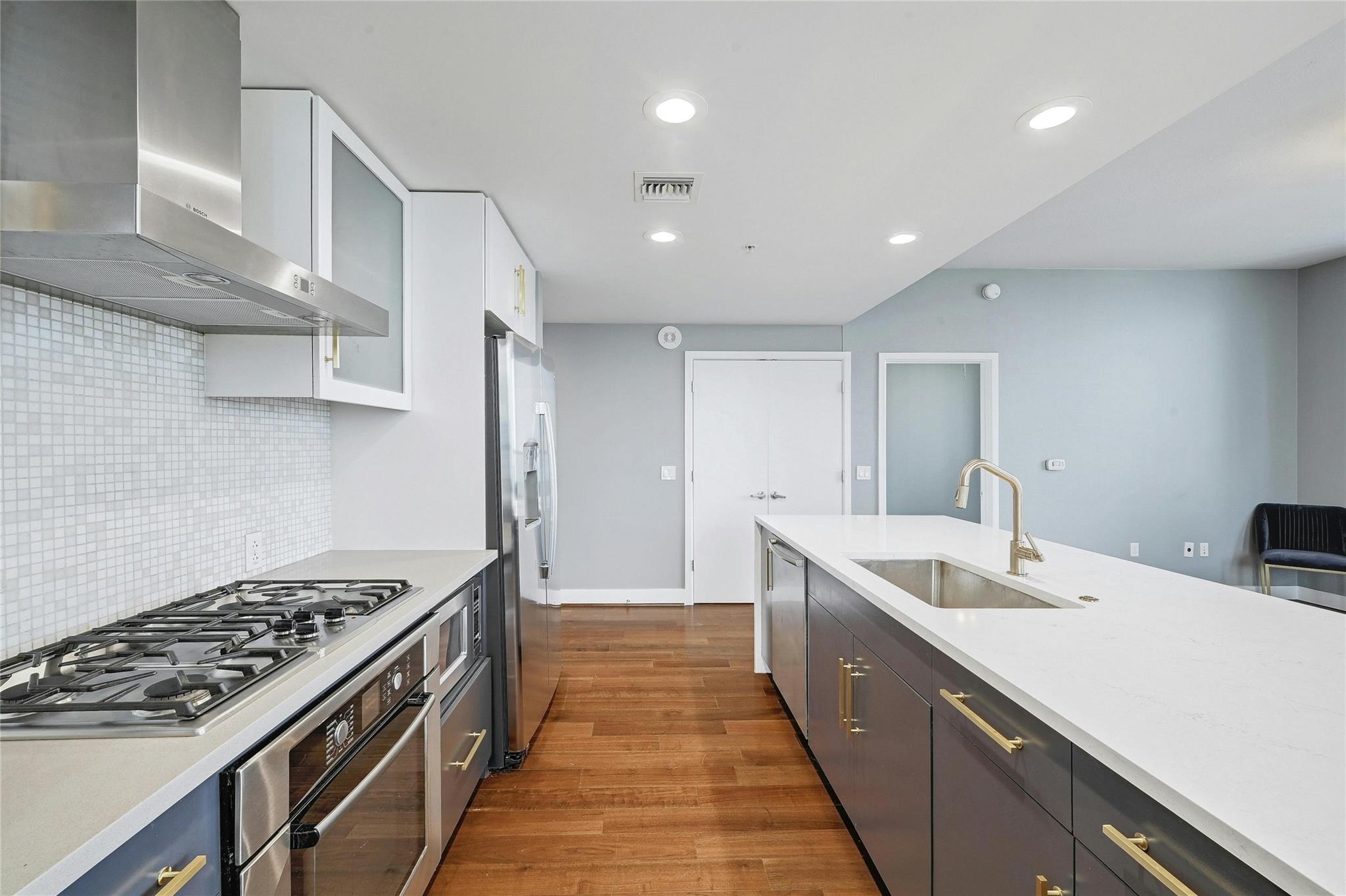 300 Bowie Street Austin TX 78703