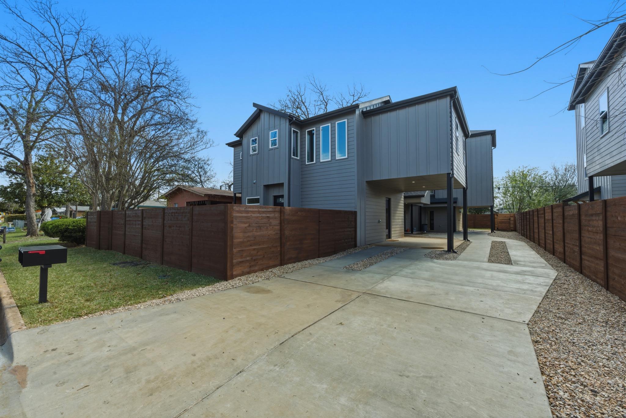 909 Calle Limon Austin TX 78702