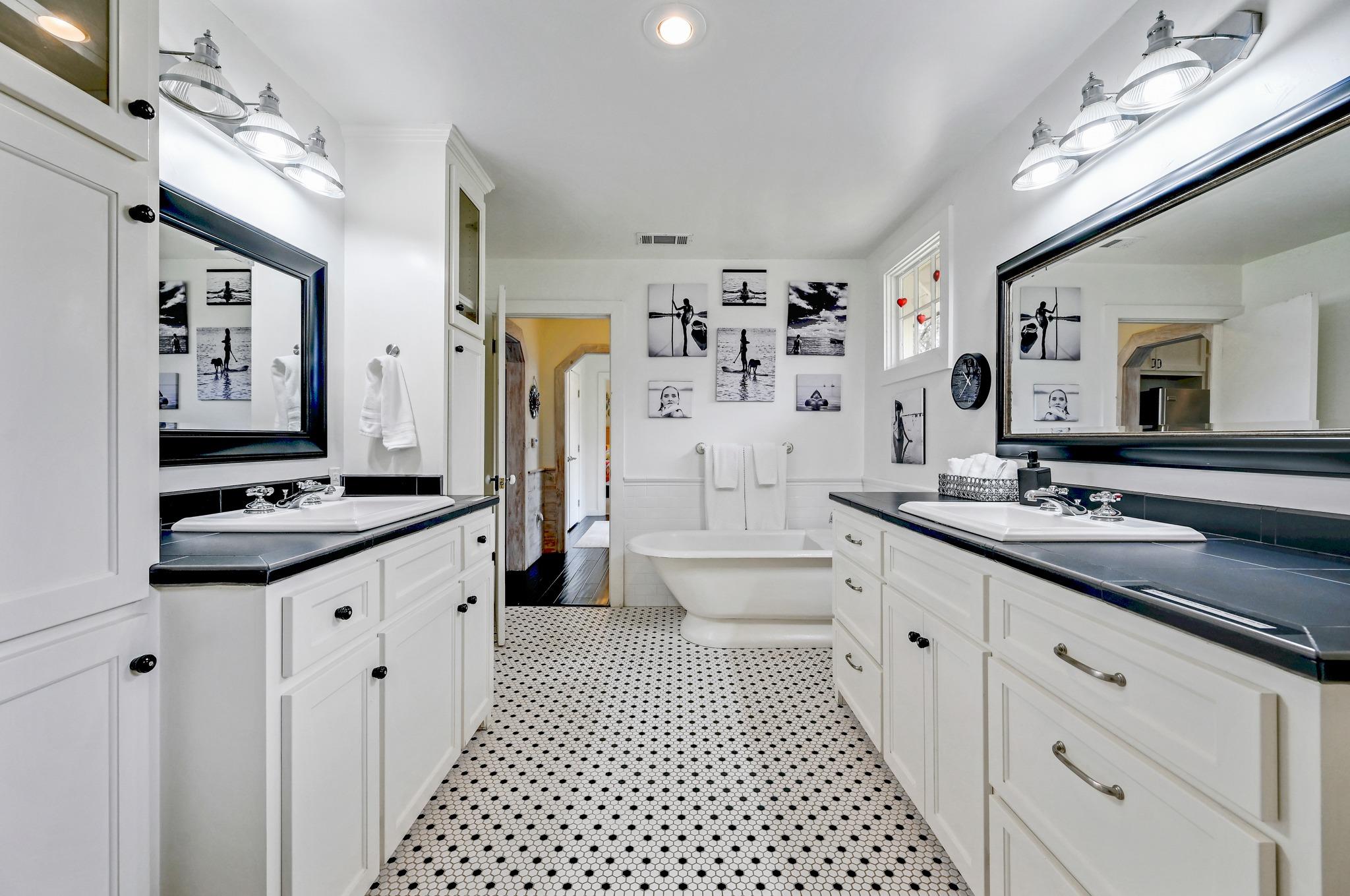 300 Mill Race Lane Wimberley TX 78676