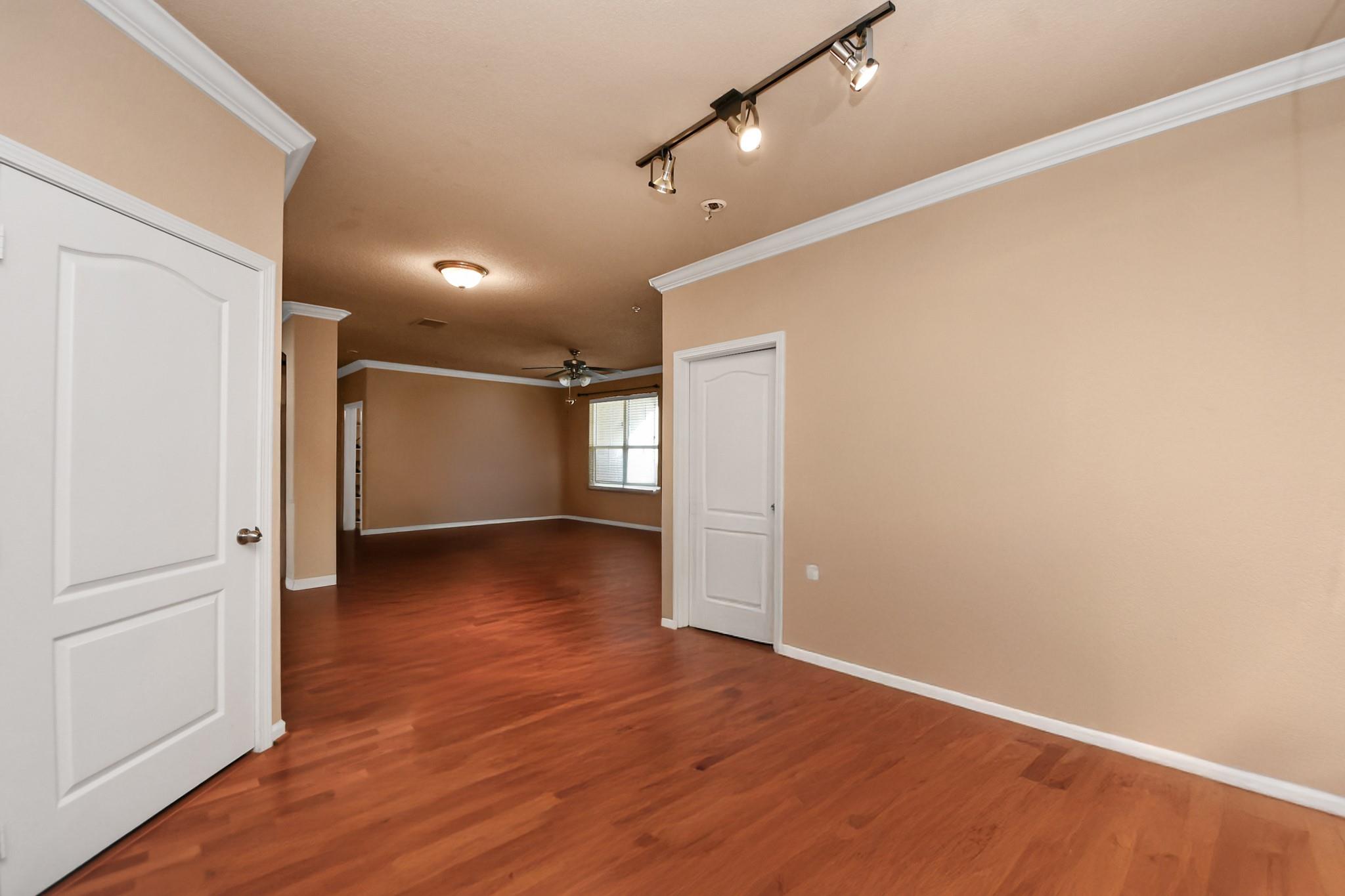 1711 Old Spanish Trail Houston TX 77054