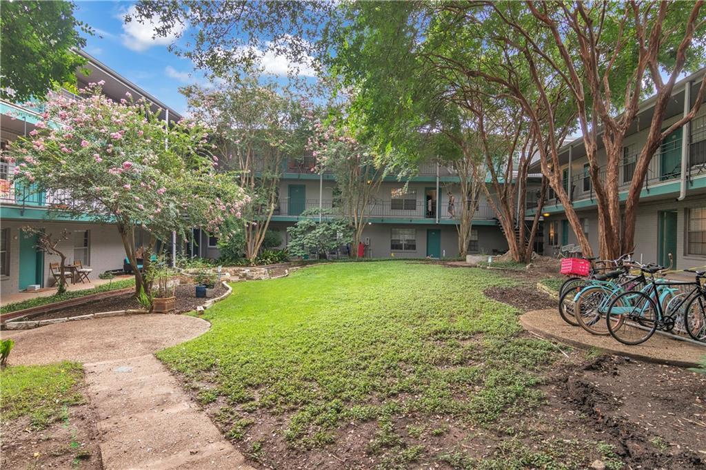 300 Crockett Street Austin TX 78704