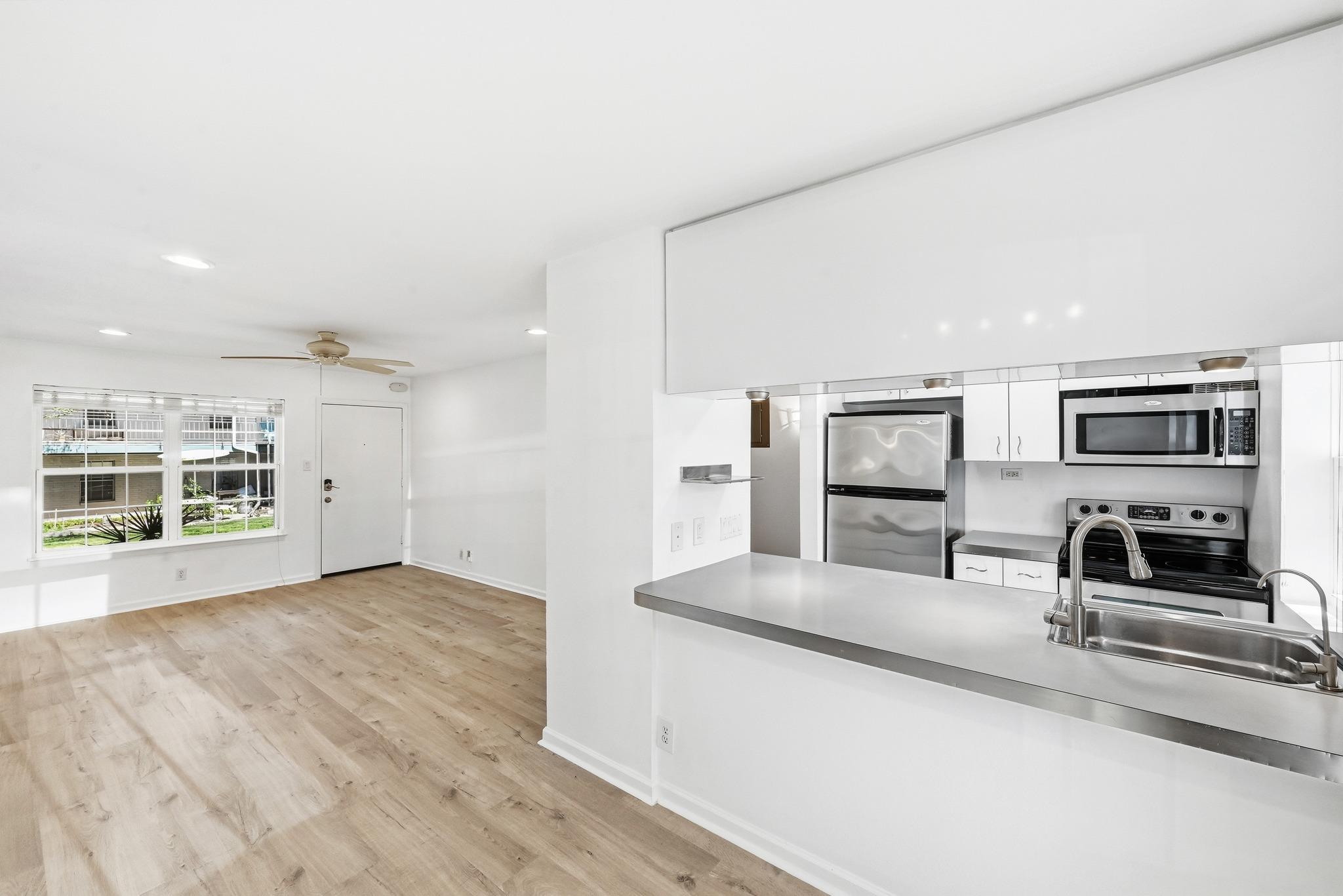 300 Crockett Street Austin TX 78704