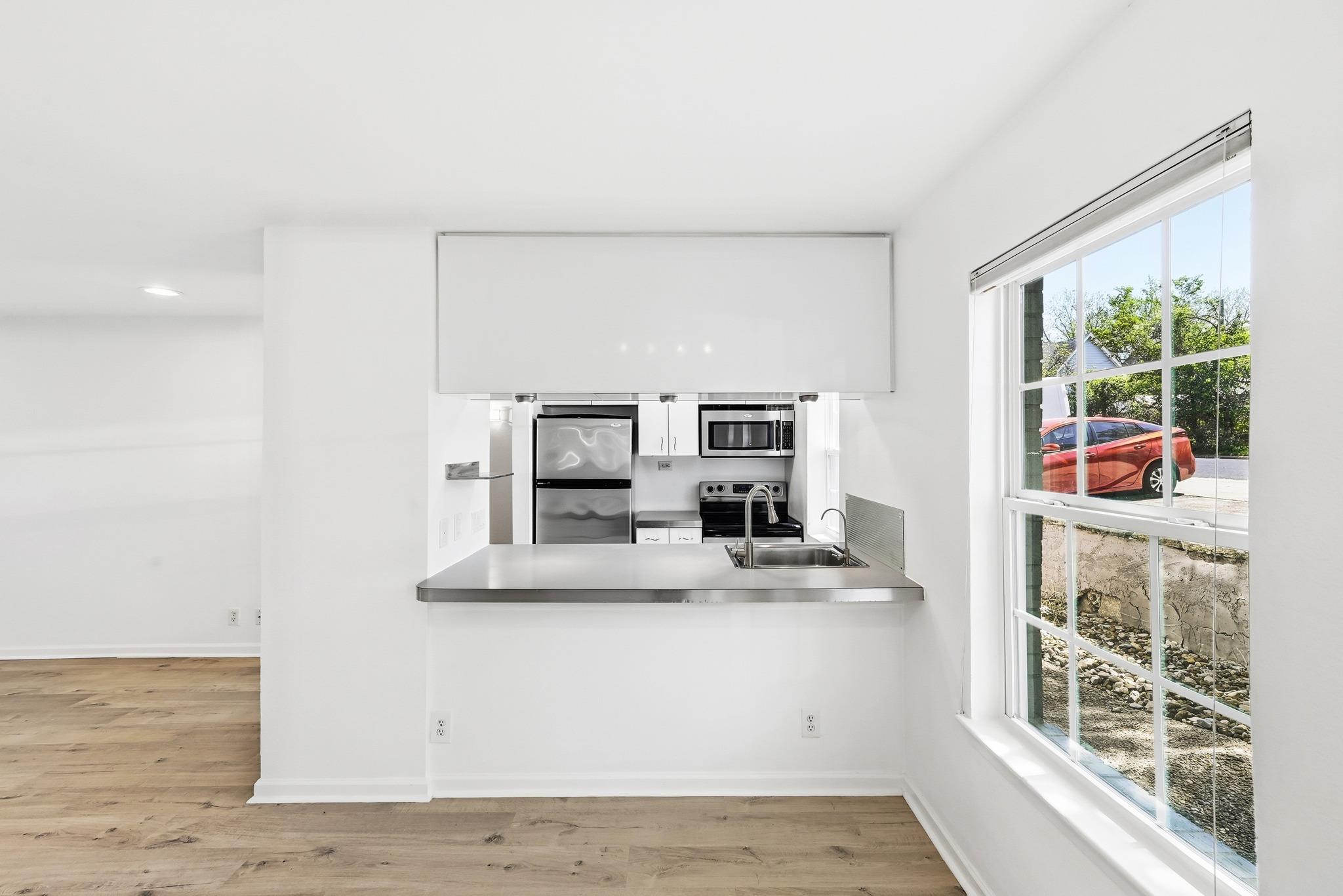 300 Crockett Street Austin TX 78704
