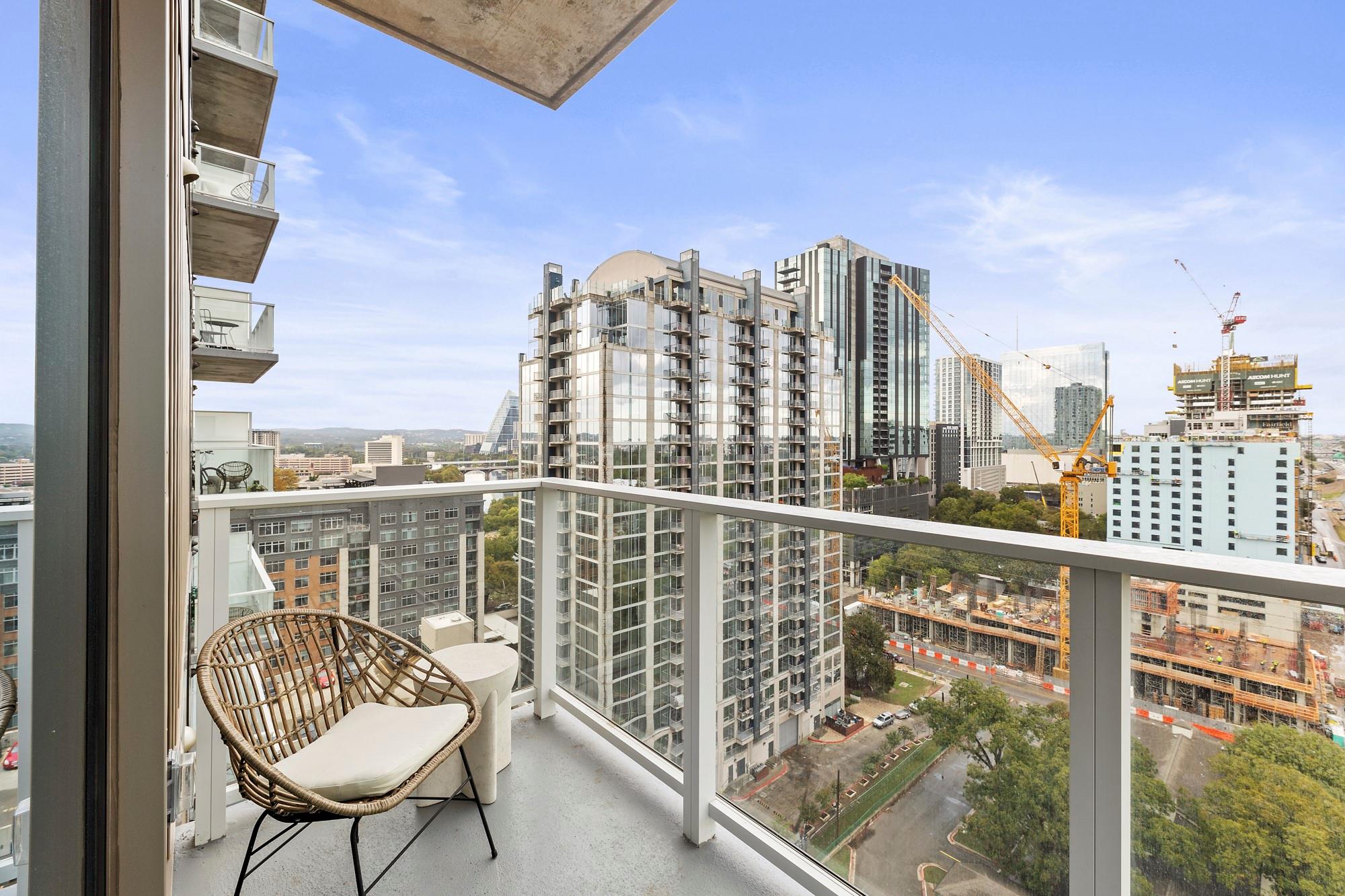 48 East Avenue Austin TX 78701
