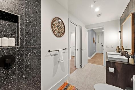48 East Avenue Austin TX 78701