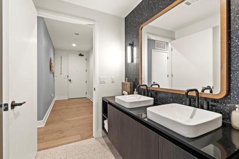 48 East Avenue Austin TX 78701